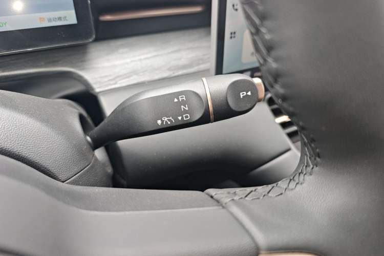 Used Wuling Xingguang S 2025 Model 510 km Flagship Version Gear Lever