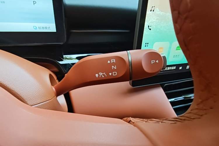 Used Wuling Xingguang S 2025 Model 510 km Flagship Version Gear Lever