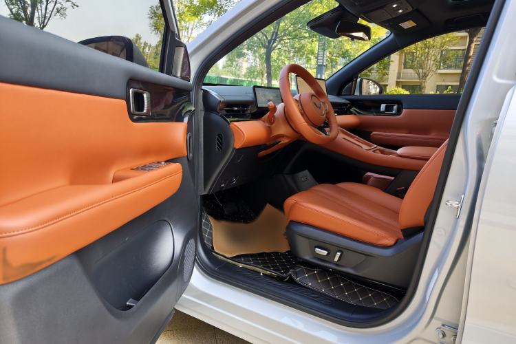 Used Wuling Xingguang S 2025 Model 510 km Flagship Version Interior 4