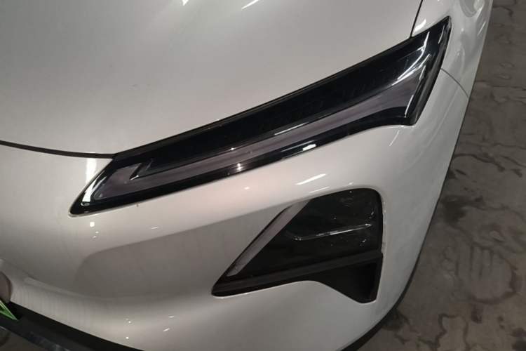 Used Wuling Xingguang S 2025 Model 510 km Flagship Version Left Front Headlight
