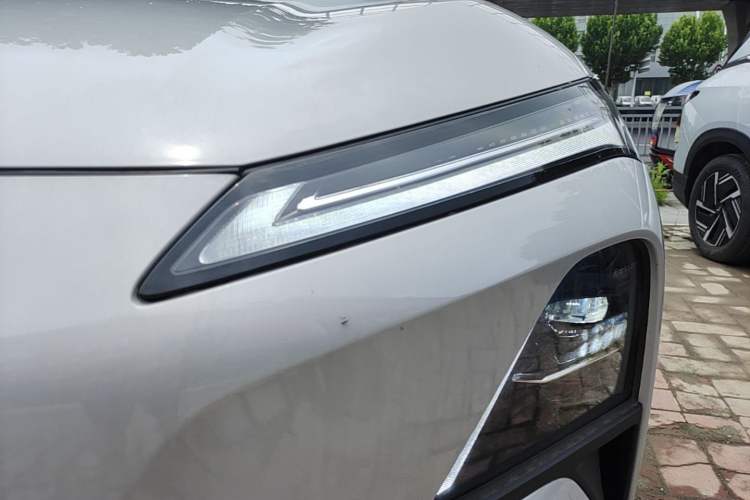 Used Wuling Xingguang S 2025 Model 510 km Flagship Version Left Front Headlight