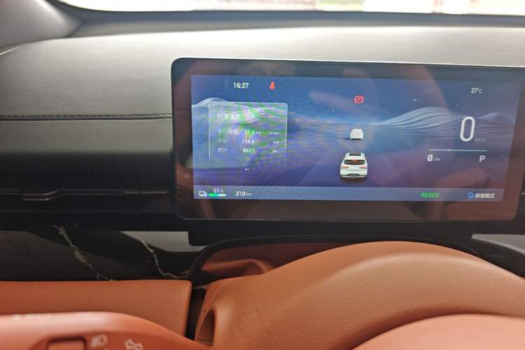 Used Wuling Xingguang S 2025 Model 510 km Flagship Version Odometer Close Up