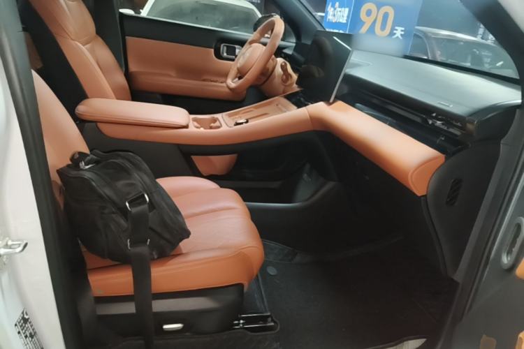 Used Wuling Xingguang S 2025 Model 510 km Flagship Version Right Front Seat
