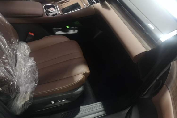 Used Wuling Xingguang S 2025 Model, 130km Flagship Edition Right Front Seat