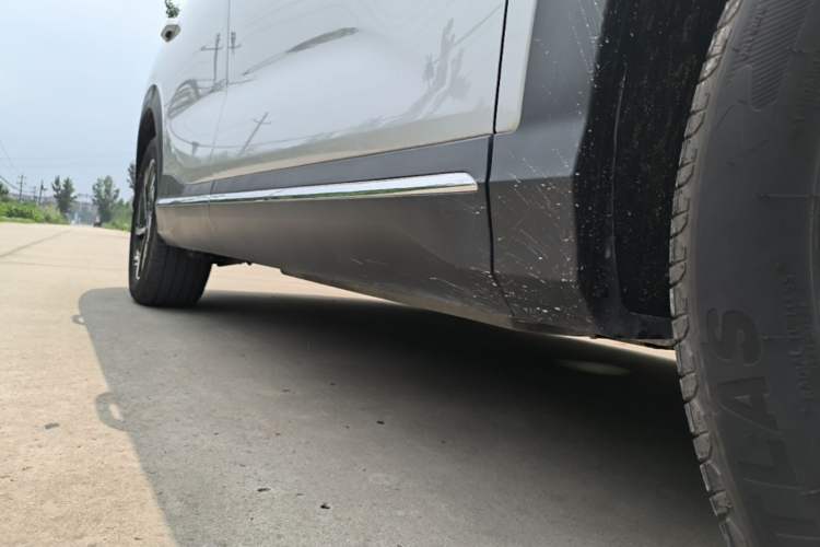 Used Wuling Xingguang S 2025 Model 510 km Flagship Version Right Side Sill