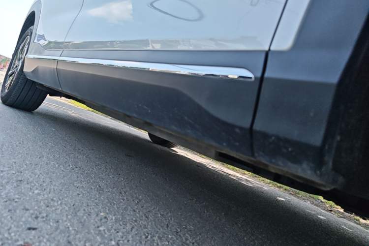 Used Wuling Xingguang S 2025 Model 510 km Flagship Version Right Side Sill