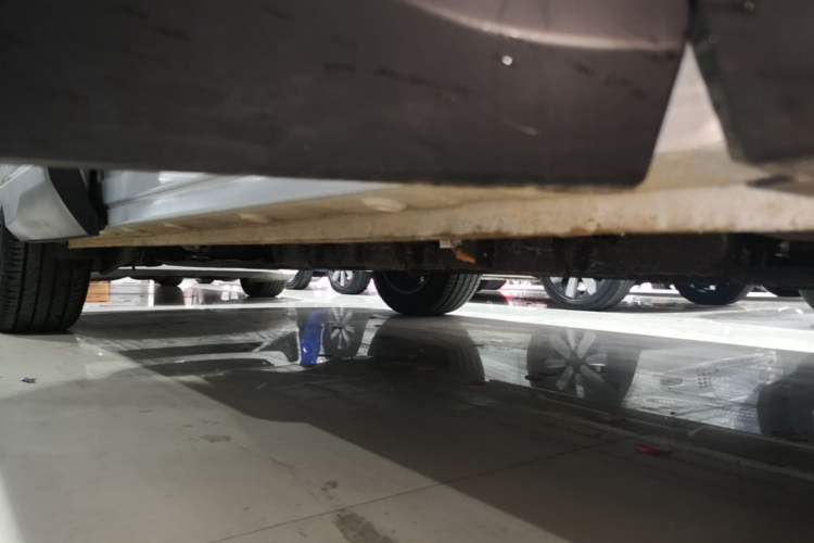 Used Wuling Xingguang S 2025 Model, 130km Flagship Edition Right Side Sill