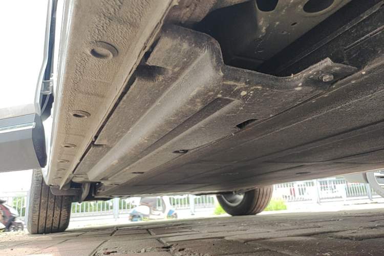 Used Wuling Xingguang S 2025 Model 510 km Flagship Version Right Side Sill