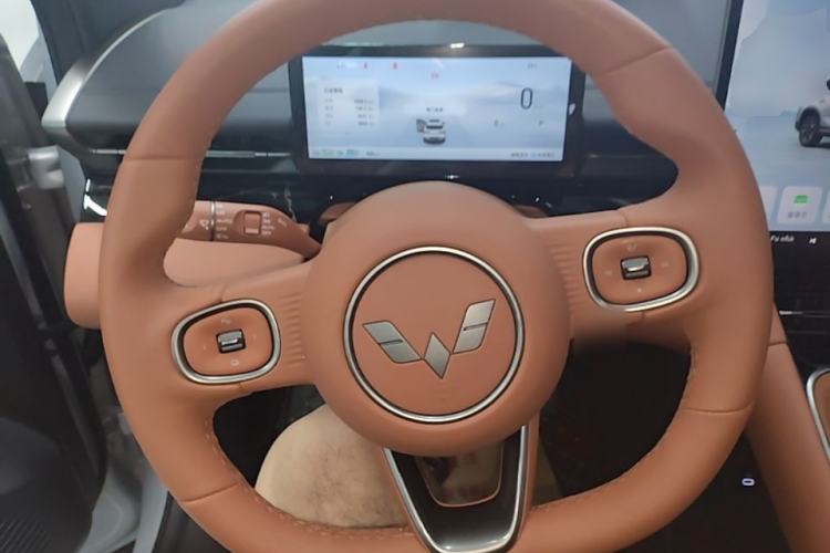 Used Wuling Xingguang S 2025 Model, 130km Flagship Edition Steering Wheel