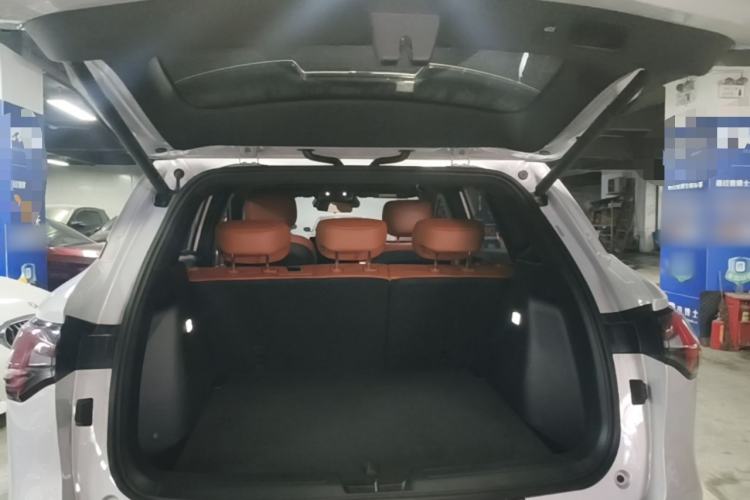 Used Wuling Xingguang S 2025 Model 510 km Flagship Version Trunk
