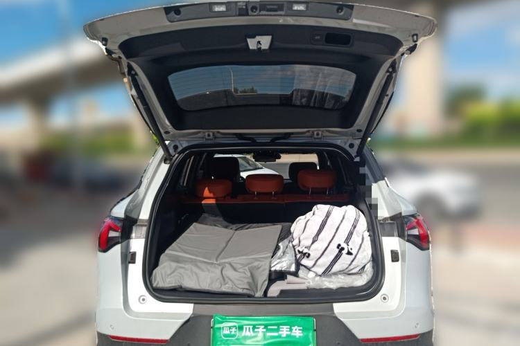Used Wuling Xingguang S 2025 Model 510 km Flagship Version Trunk