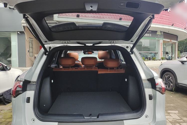 Used Wuling Xingguang S 2025 Model 510 km Flagship Version Trunk
