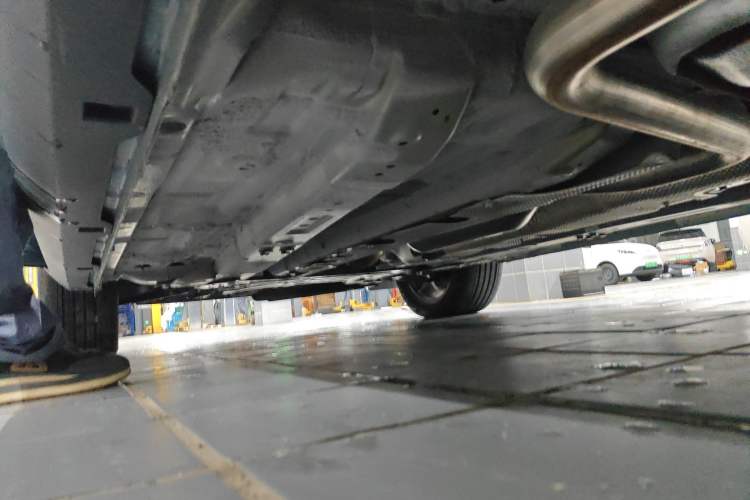 Used Wuling Xingyun 2023 2.0L DHT Flagship Edition Chassis Rear Left