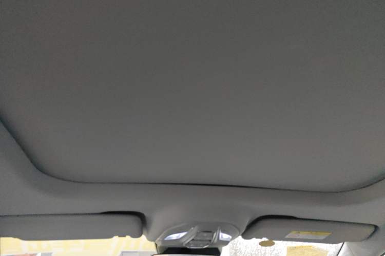 Used Wuling Xingyun 2023 2.0L DHT Flagship Edition Headliner