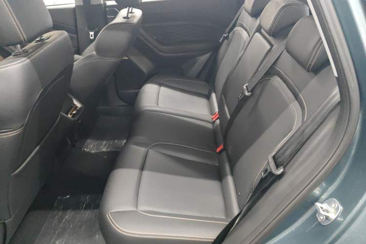 Used Wuling Xingyun 2023 2.0L DHT Flagship Edition Left Rear Seat