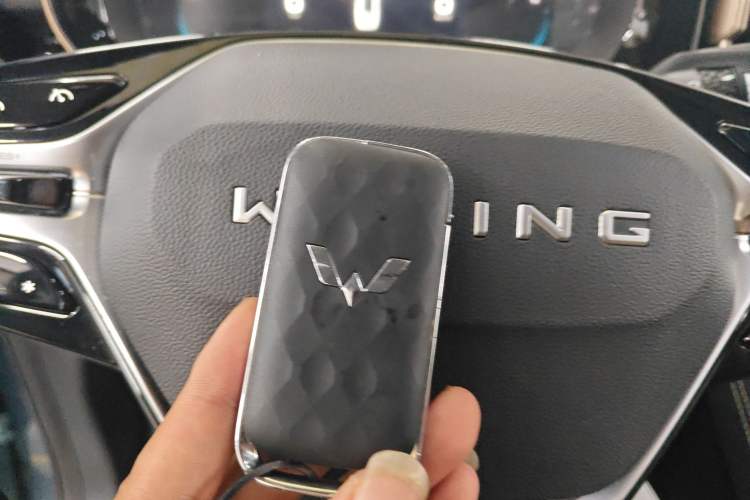 Used Wuling Xingyun 2023 2.0L DHT Flagship Edition Vehicle Key