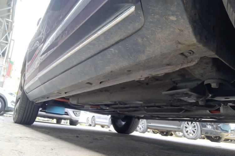 Used Wuling Xingyun 2023 2.0L DHT Flagship Edition Chassis Front Right
