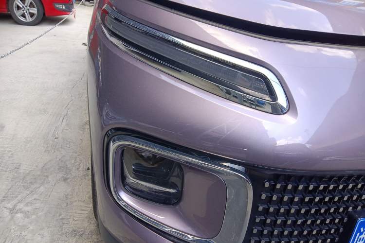 Used Wuling Xingyun 2023 2.0L DHT Flagship Edition Right Front Headlight