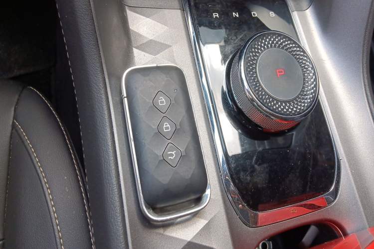Used Wuling Xingyun 2023 2.0L DHT Flagship Edition Vehicle Key