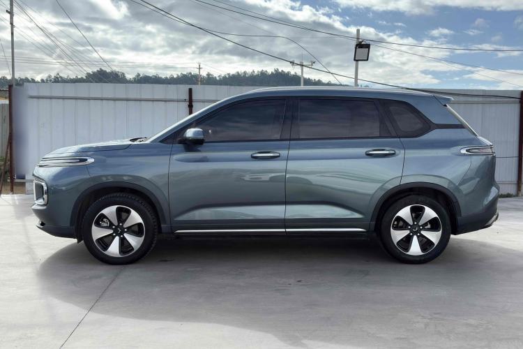Used Wuling Xingyun 2023 2.0L DHT Flagship Edition Exterior 3