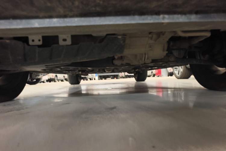Used Wuling Xingyun 2023 2.0L DHT Flagship Edition Chassis Front