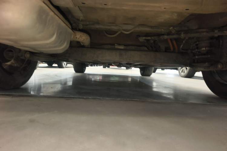 Used Wuling Xingyun 2023 2.0L DHT Flagship Edition Chassis Rear