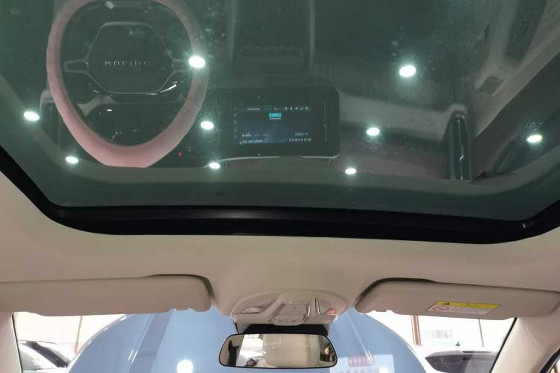 Used Wuling Xingyun 2023 2.0L DHT Flagship Edition Headliner