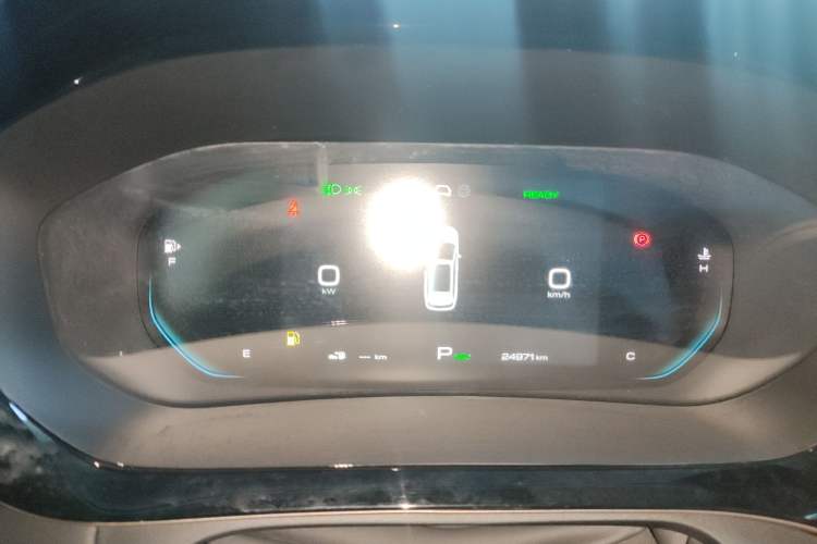 Used Wuling Xingyun 2023 2.0L DHT Flagship Edition Instrument Cluster