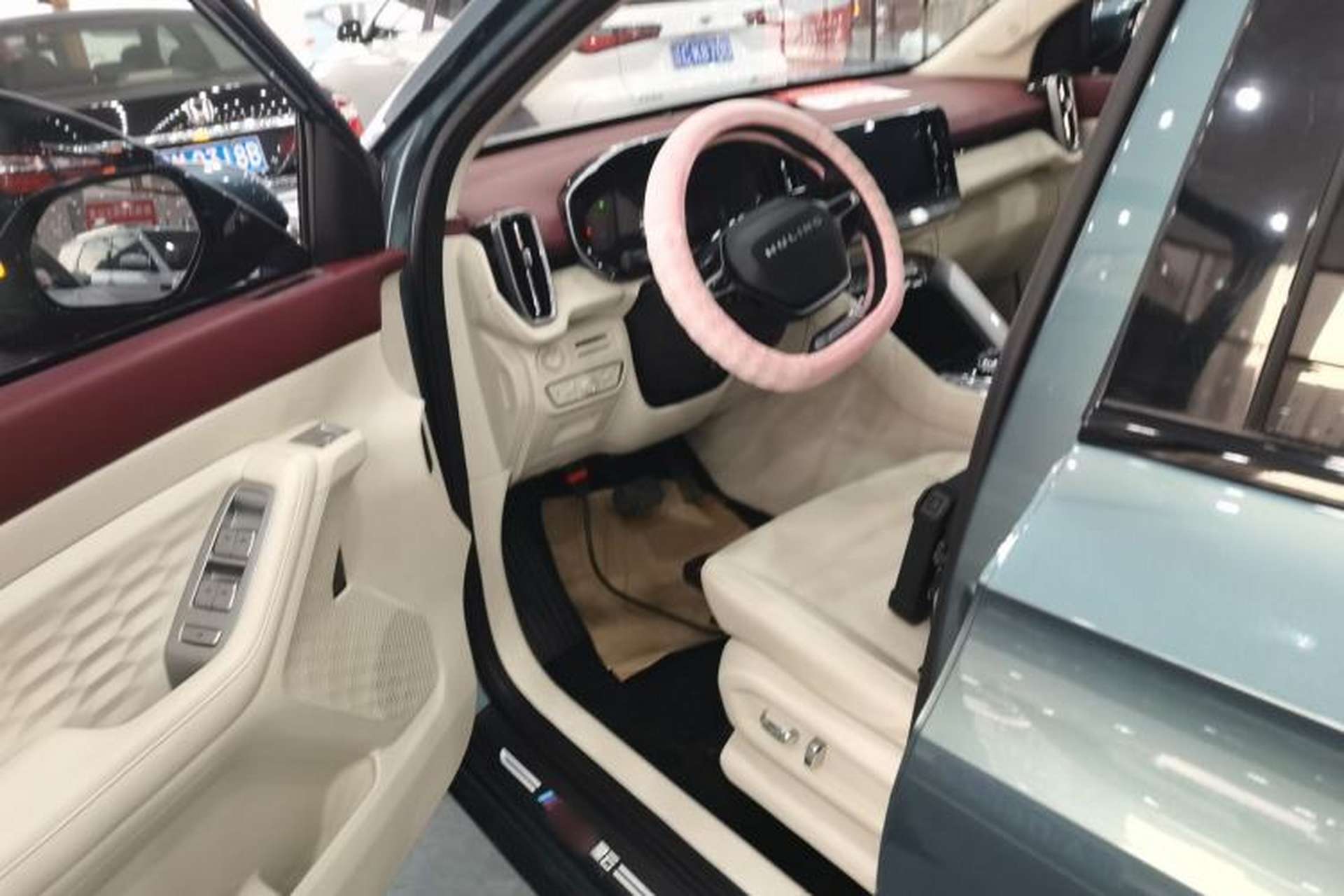 Used Wuling Xingyun 2023 2.0L DHT Flagship Edition Left Front Seat