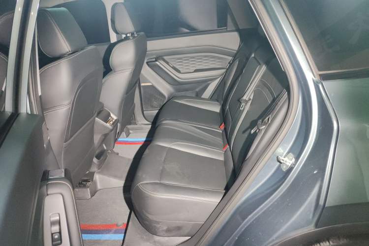 Used Wuling Xingyun 2023 2.0L DHT Flagship Edition Left Rear Seat