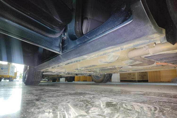 Used Wuling Xingyun 2023 2.0L DHT Flagship Edition Left Side Sill