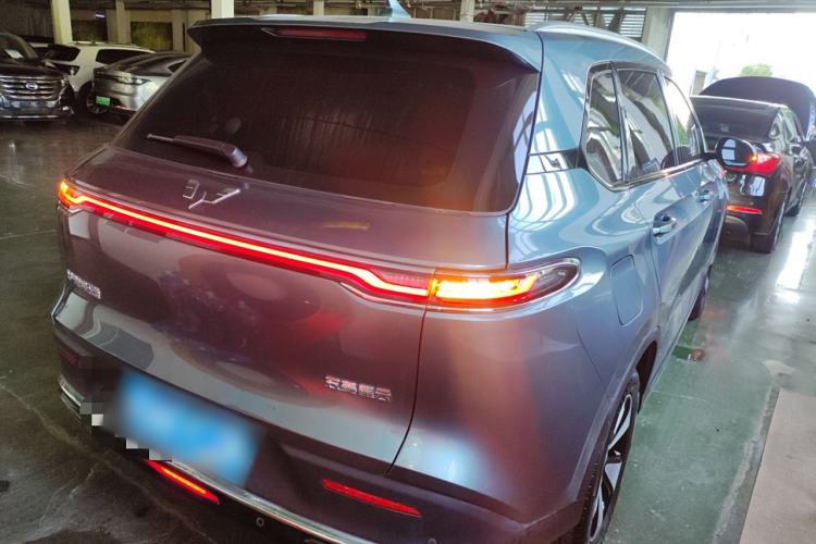 Used Wuling Xingyun 2023 2.0L DHT Flagship Edition Rear Right 45 Deg