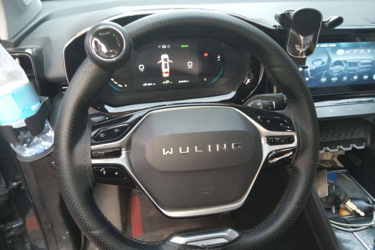 Used Wuling Xingyun 2023 2.0L DHT Flagship Edition Steering Wheel