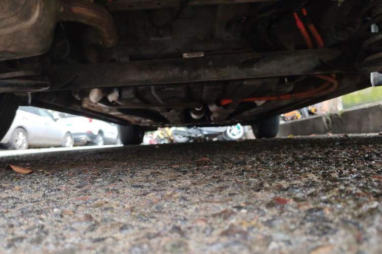 Used Wuling Xingyun 2023 2.0L DHT Flagship Edition Chassis Rear