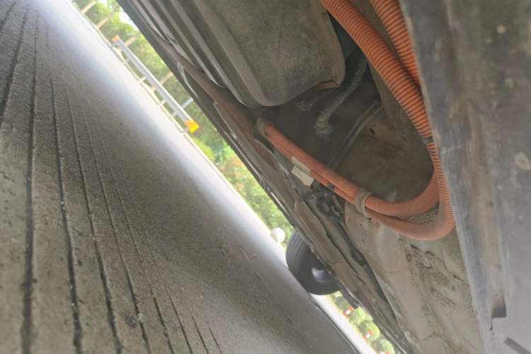 Used Wuling Xingyun 2023 2.0L DHT Flagship Edition Chassis Rear Right