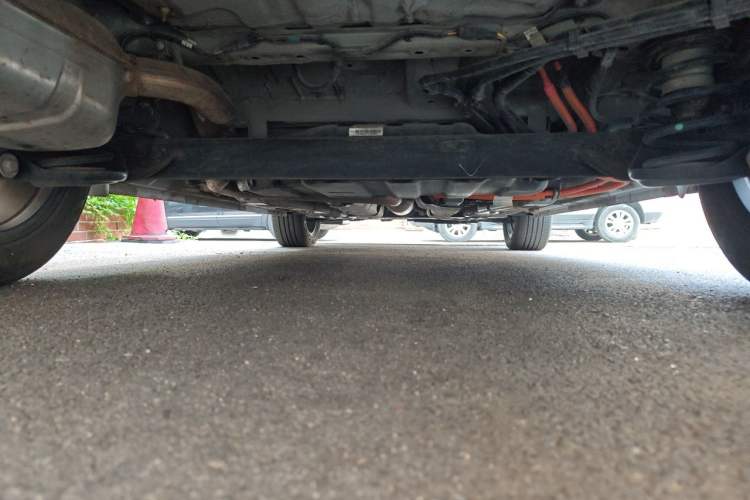 Used Wuling Xingyun 2023 2.0L DHT Flagship Edition Chassis Rear