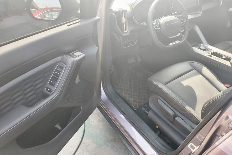 Used Wuling Xingyun 2023 2.0L DHT Standard Edition Driver Seat