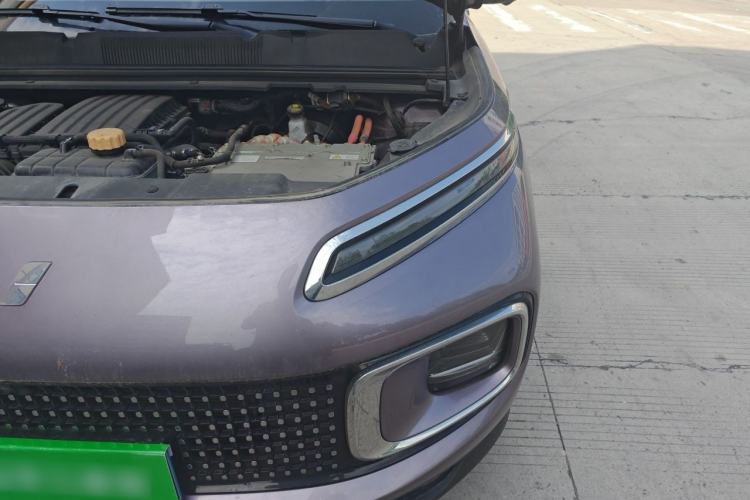 Used Wuling Xingyun 2023 2.0L DHT Flagship Edition Engine Bay Left