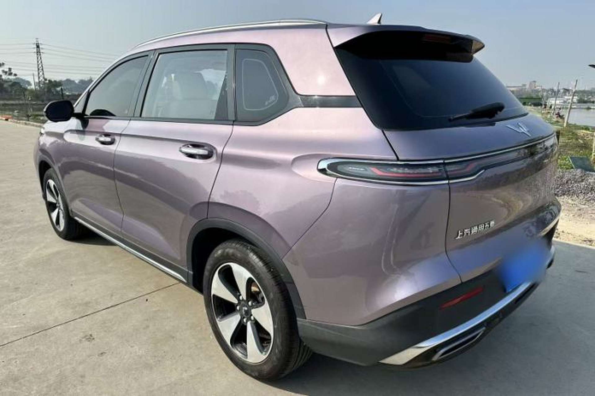 Used Wuling Xingyun 2023 2.0L DHT Flagship Edition Exterior 8