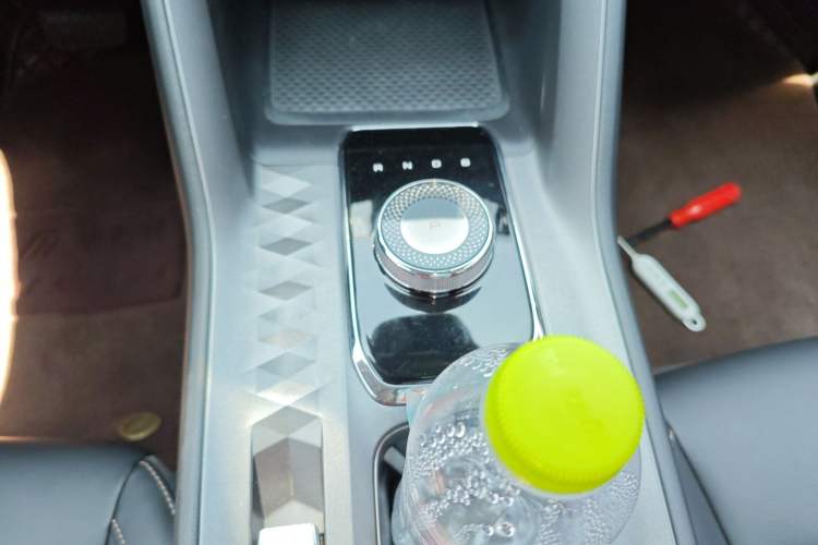 Used Wuling Xingyun 2023 2.0L DHT Flagship Edition Gear Lever