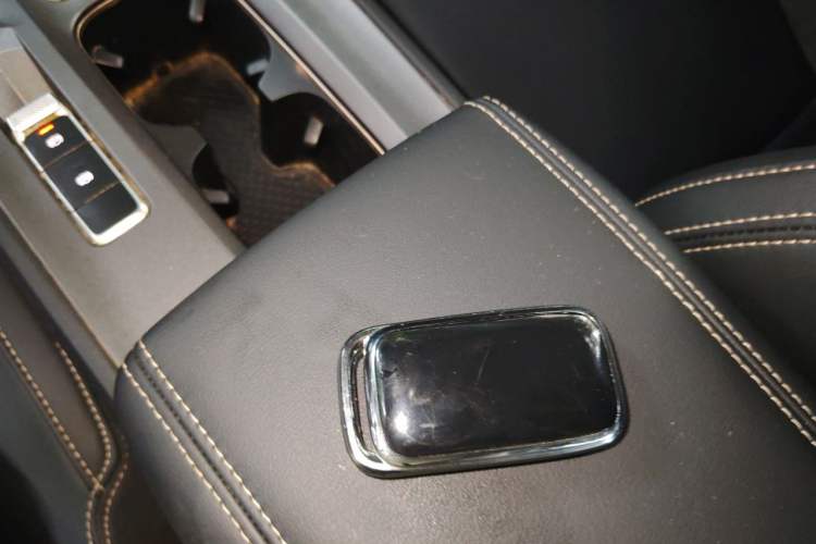 Used Wuling Xingyun 2023 2.0L DHT Flagship Edition Gear Lever