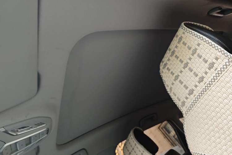 Used Wuling Xingyun 2023 2.0L DHT Flagship Edition Headliner