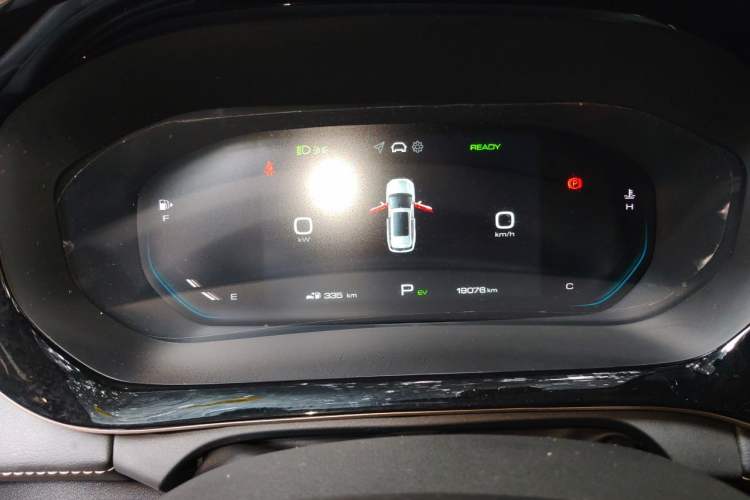 Used Wuling Xingyun 2023 2.0L DHT Flagship Edition Instrument Cluster