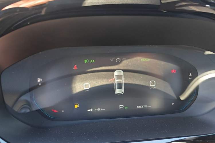 Used Wuling Xingyun 2023 2.0L DHT Standard Edition Instrument Cluster
