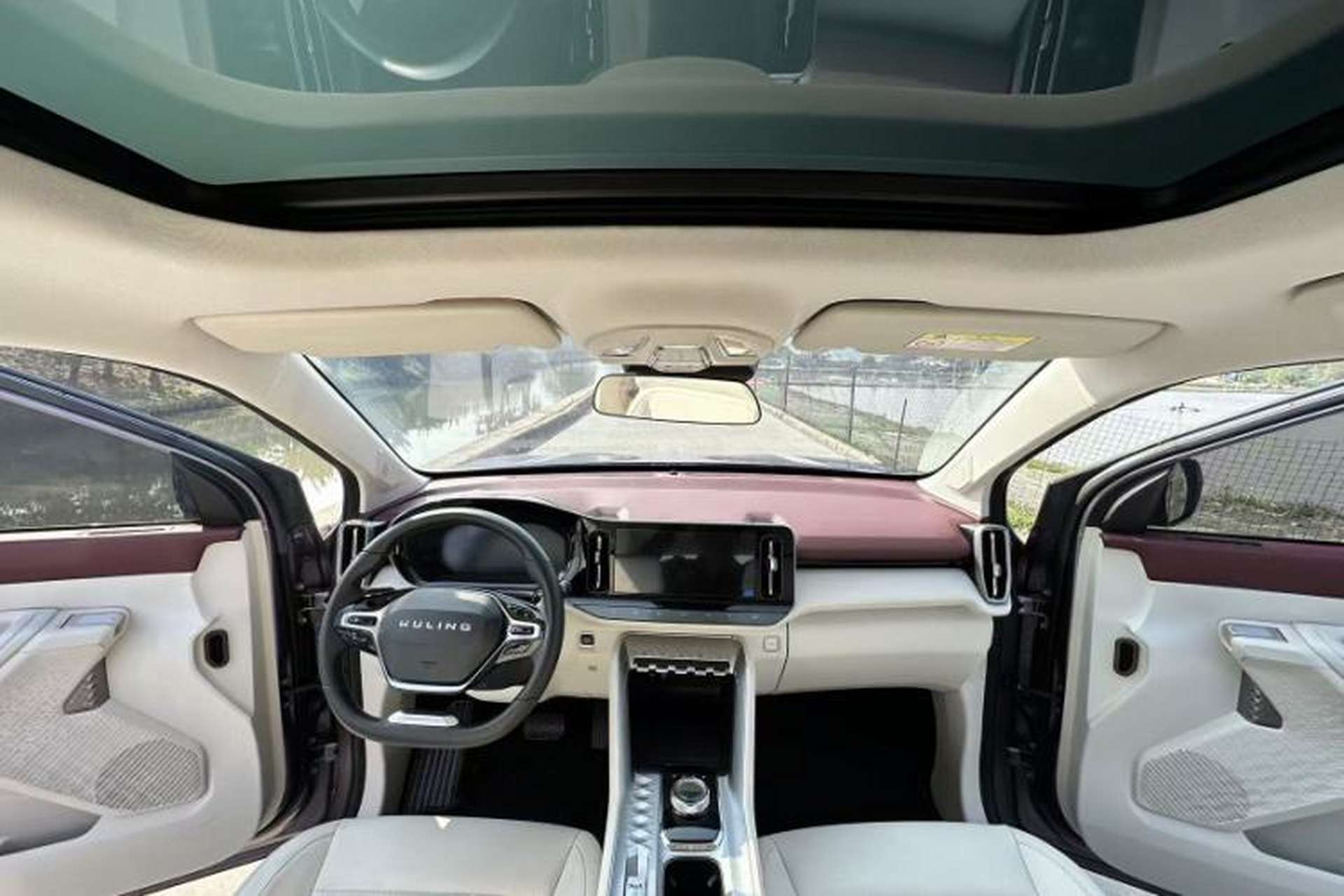 Used Wuling Xingyun 2023 2.0L DHT Flagship Edition Interior 2