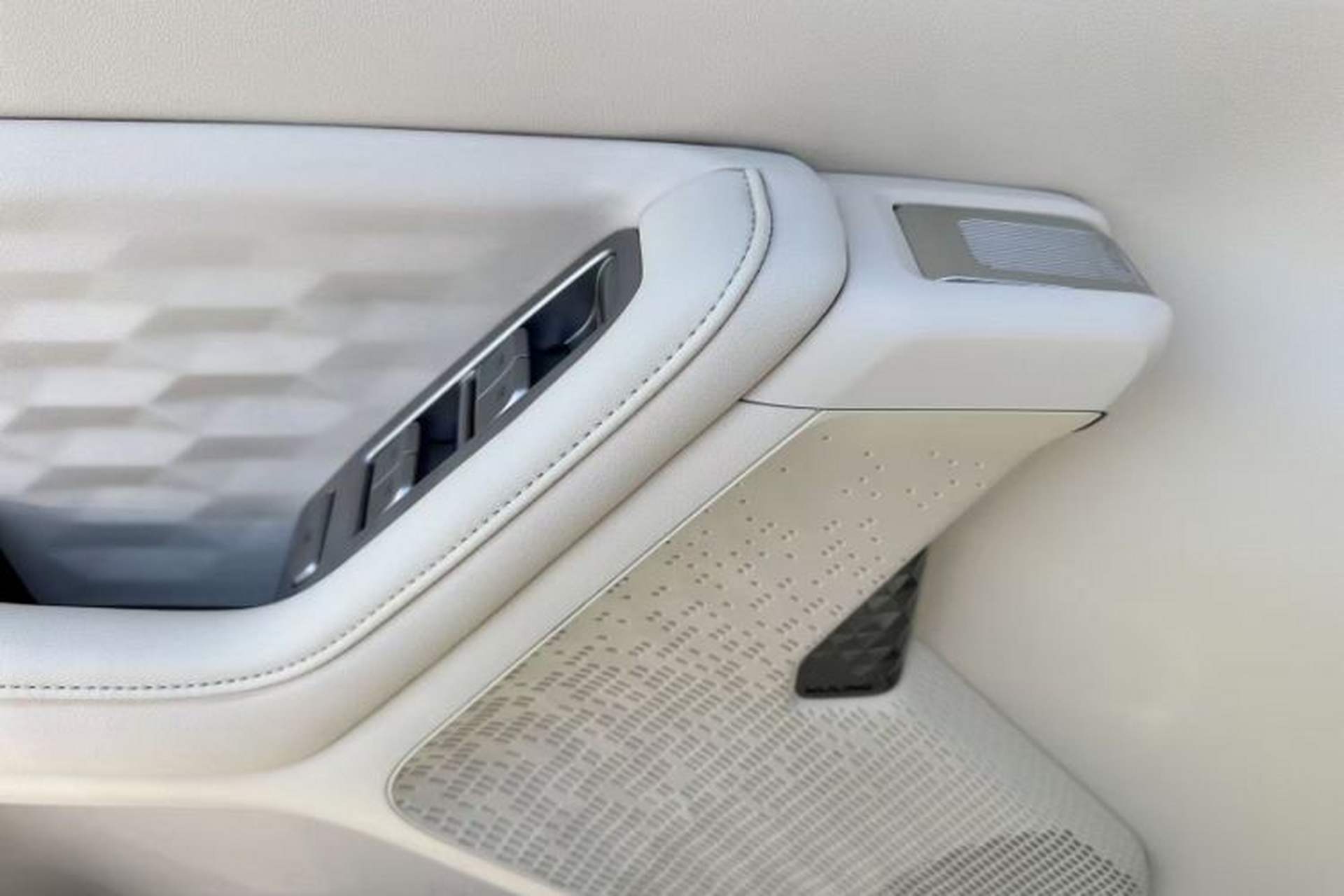 Used Wuling Xingyun 2023 2.0L DHT Flagship Edition Interior 3