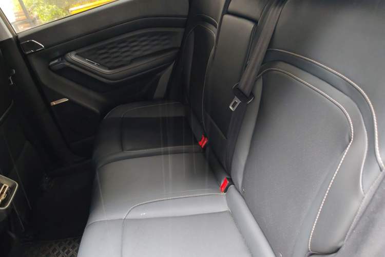 Used Wuling Xingyun 2023 2.0L DHT Flagship Edition Left Rear Seat