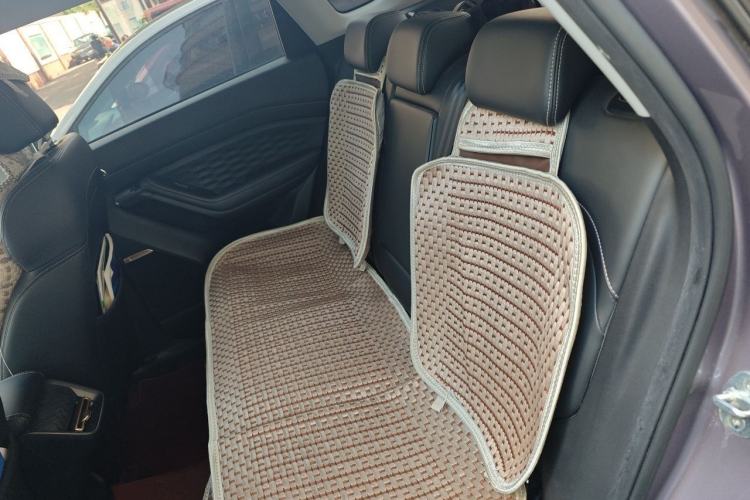 Used Wuling Xingyun 2023 2.0L DHT Flagship Edition Left Rear Seat
