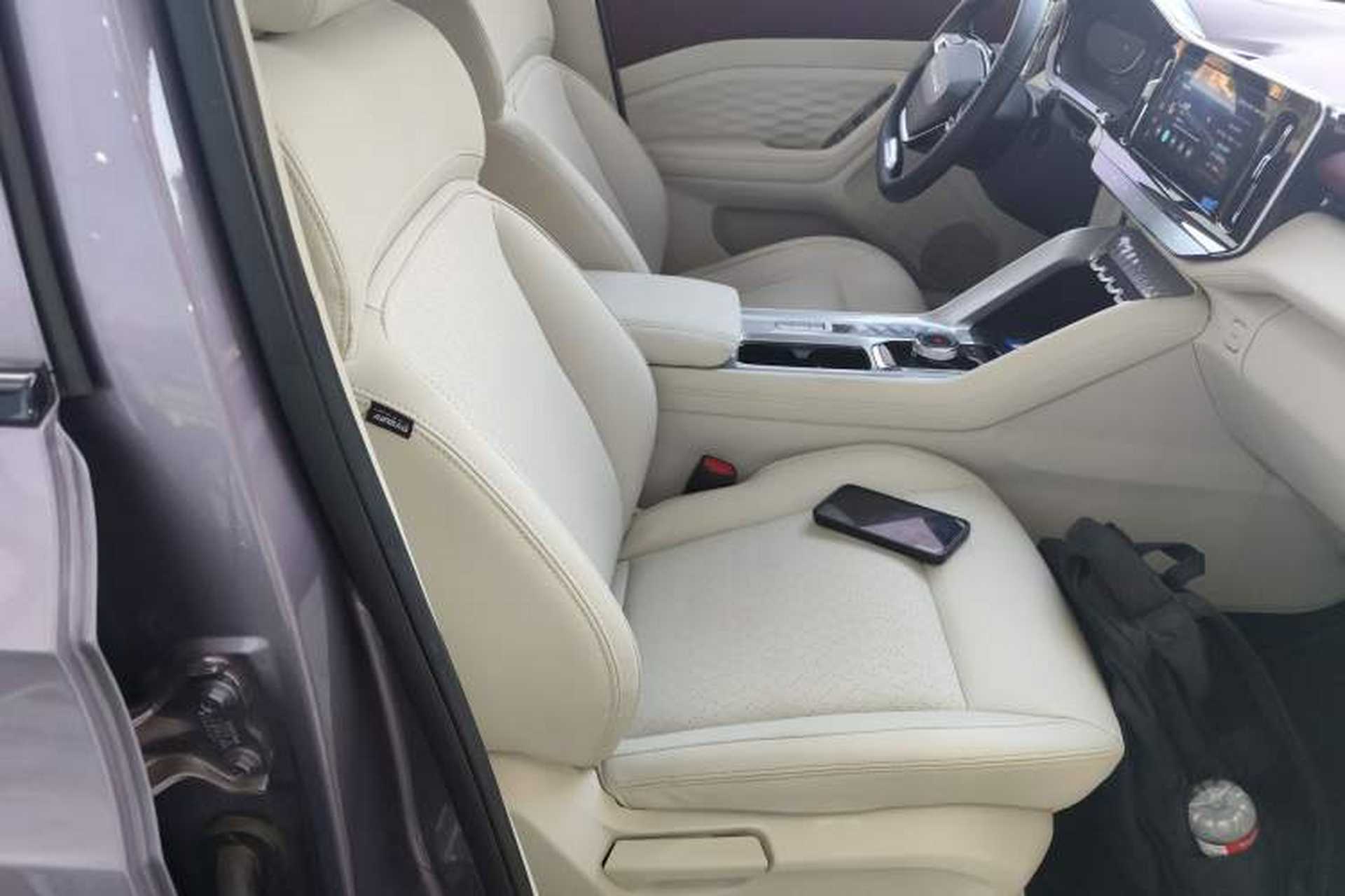 Used Wuling Xingyun 2023 2.0L DHT Flagship Edition Right Front Seat
