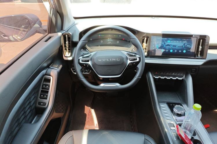 Used Wuling Xingyun 2023 2.0L DHT Flagship Edition Steering Wheel